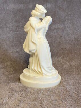 Vtg Italian Alabaster Romeo & Juliet By Faro. Cake topper/ Wedding Gif
